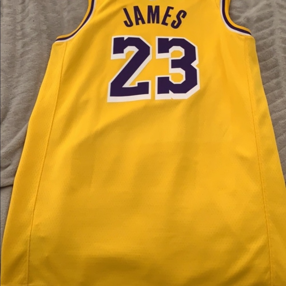 Lebron James authentic Nike jersey